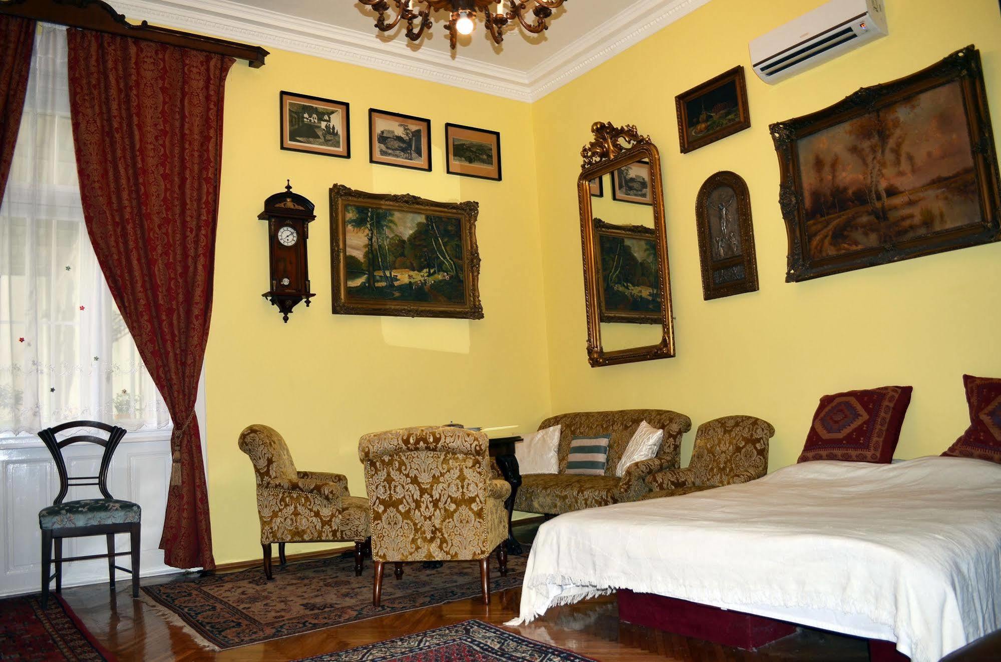 Central Avenue Apartments Budapest Eksteriør billede